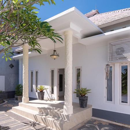 Villa Pondok Maica Ловина Экстерьер фото