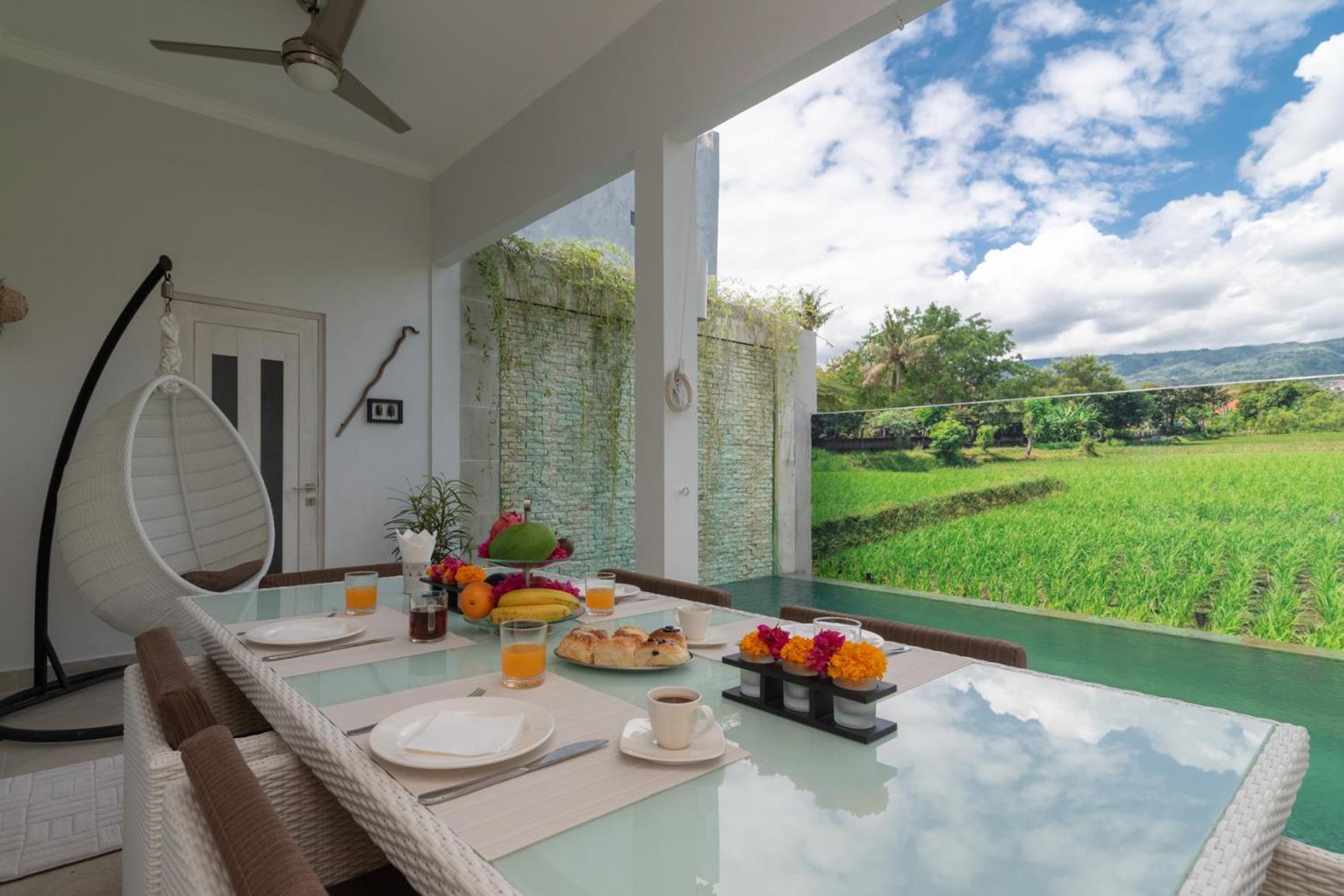 Villa Pondok Maica Ловина Экстерьер фото